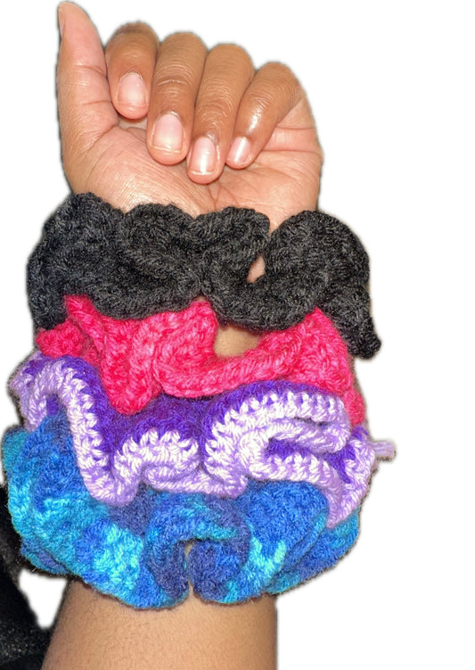 Ruffled Crochet Scrunchie